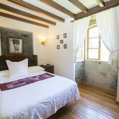 Pazo Da Trave 3* 비베이로